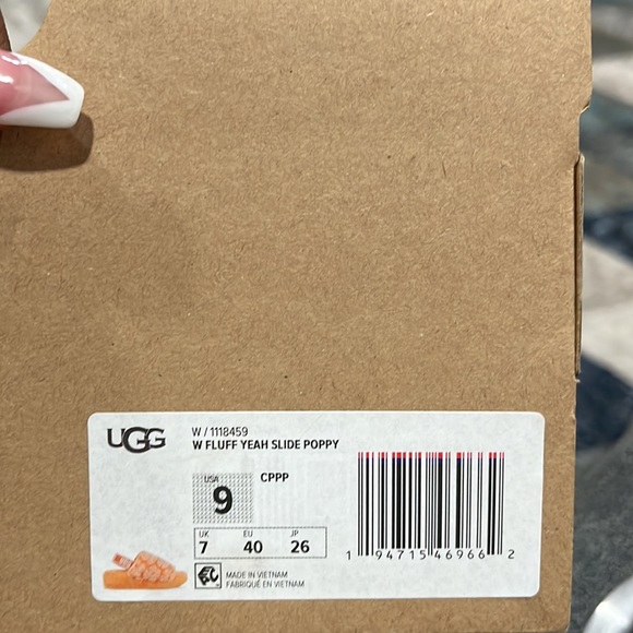 Ugg Fluff Yeah Slides - Picture 5 of 7